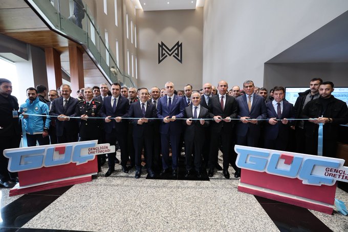 “Gençliğin Üretim Çağı Bölgesel Kariyer Fuarları”nın İlki Gaziantep’te Gerçekleştirildi kapak görseli