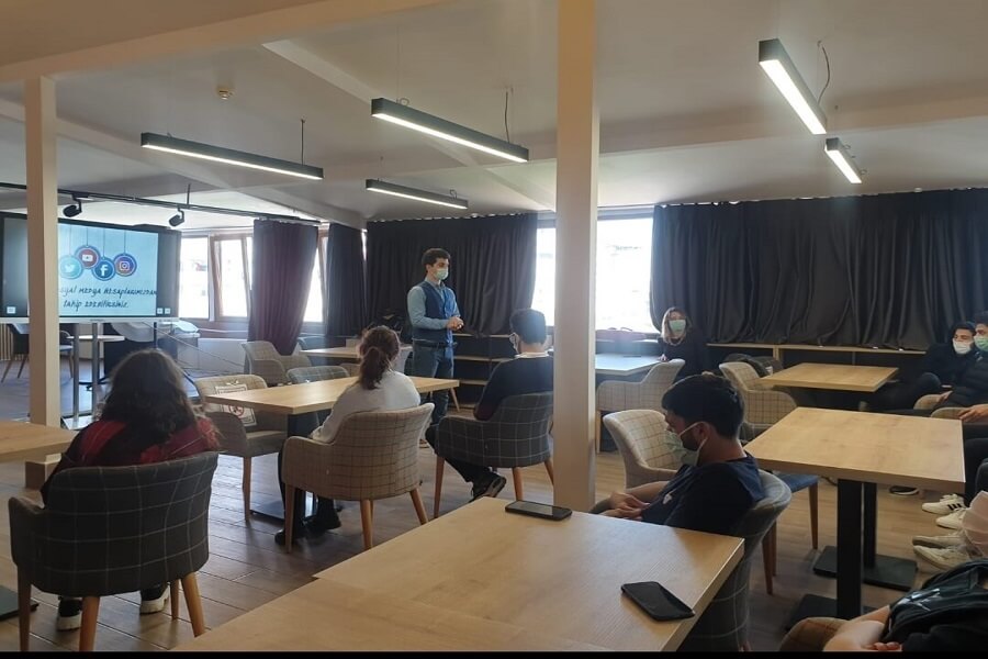 ''Geleceğin Meslekleri, Meslek Seçiminin Önemi ve Dijitalleşme'' Sunumu Gerçekleştirdik
