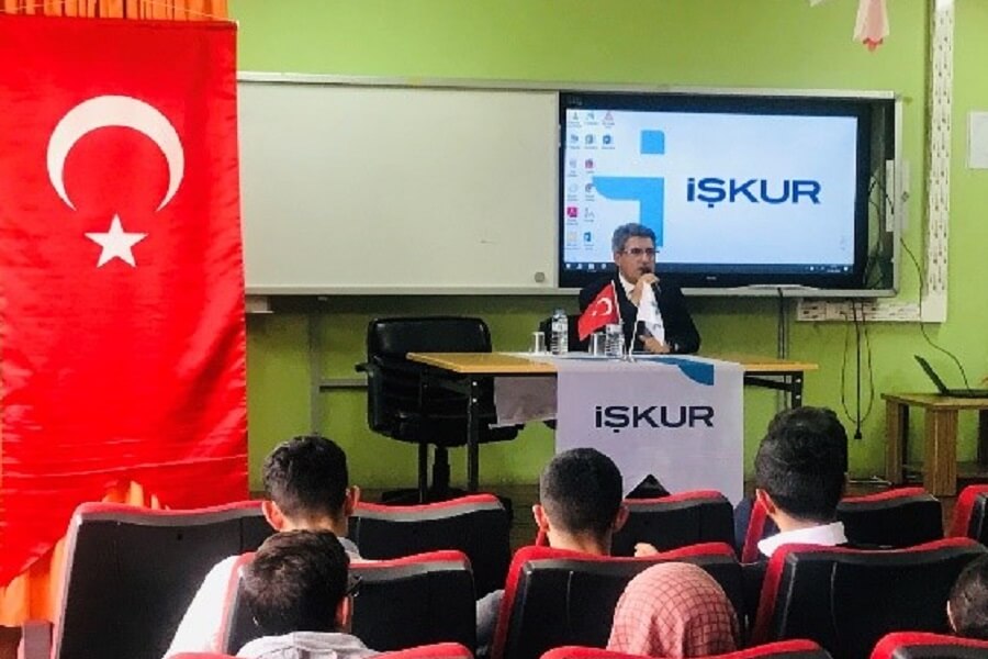 Ağrı'da Meslek Tanıtım Günü Etkinliği Gerçekleştirdik