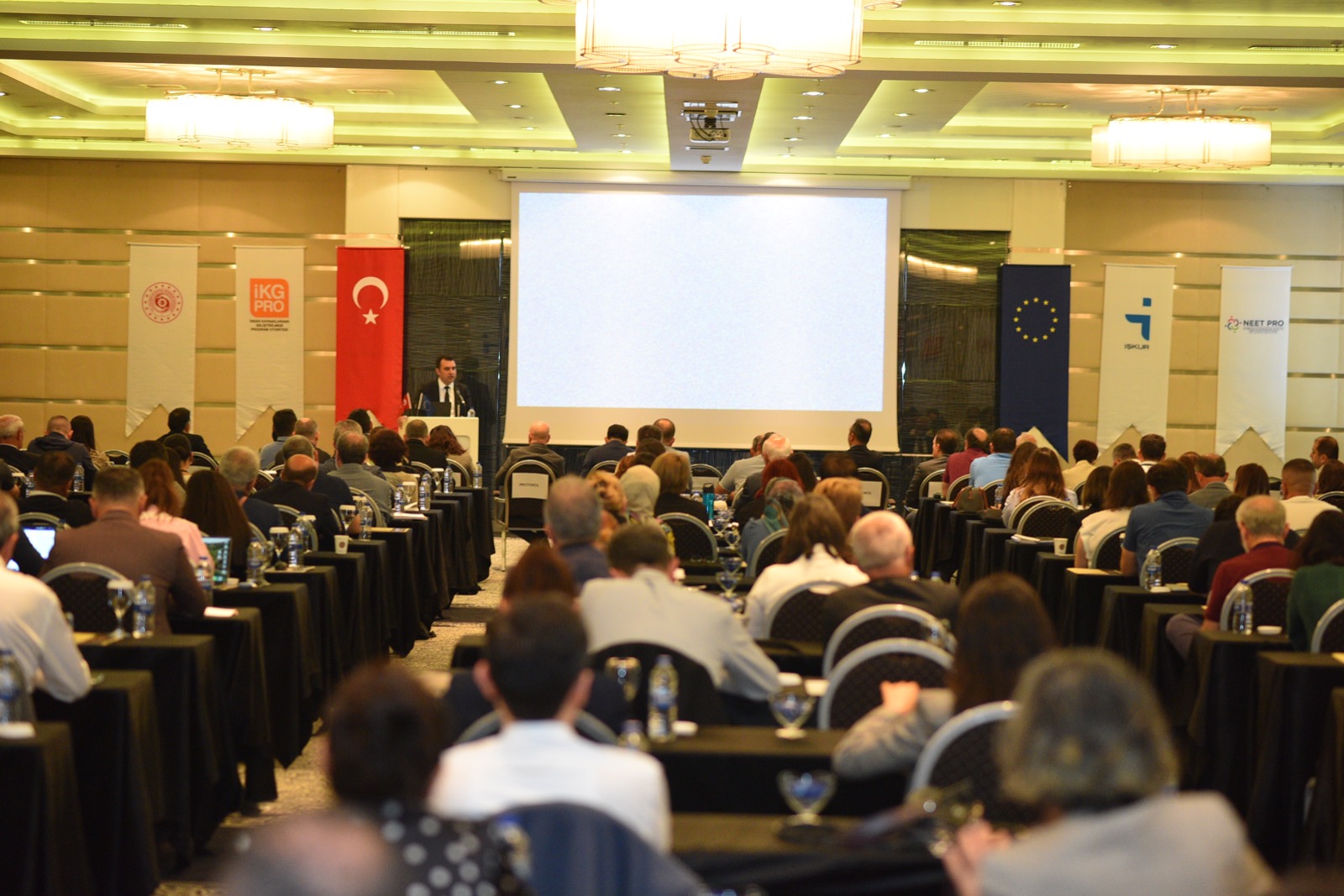 Ne Eğitimde Ne İstihdamda Olan Gençler İçin Destek Programı Teknik Destek Projesi Hibe Açılışı Konferansı Gerçekleştirildi