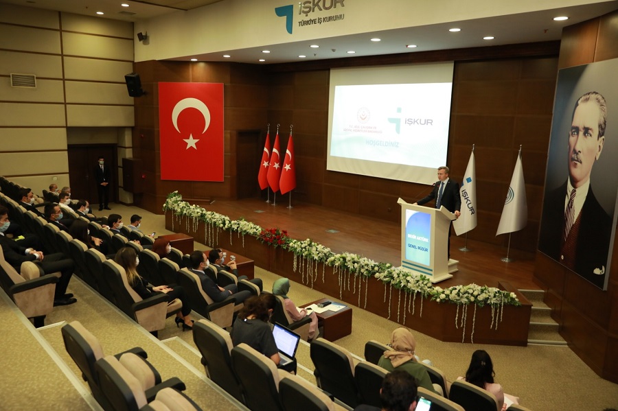 Genel Müdür Vekilimiz Bekir Aktürk Kurumumuzda Göreve Yeni Başlayan İstihdam Uzman Yardımcıları İle Bir Araya Geldi