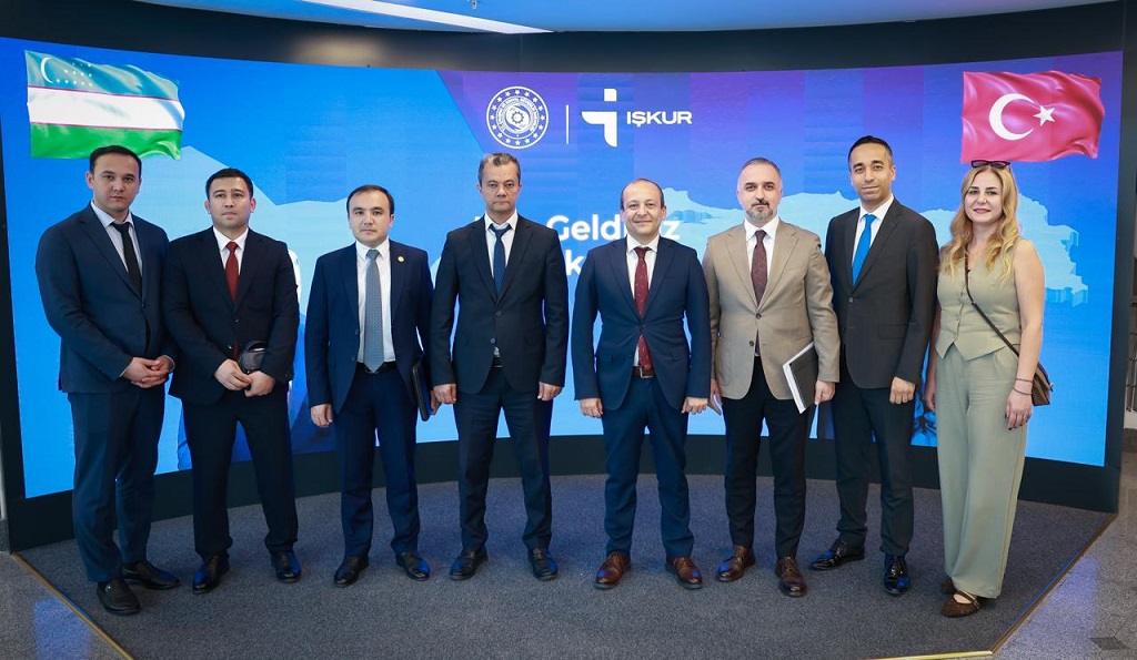 Özbekistan Heyeti İŞKUR’u Ziyaret Etti kapak görseli
