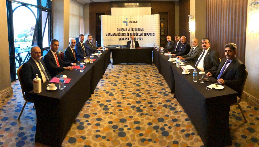 Genel Müdürümüz Bekir Aktürk Sakarya’da İş Dünyası Platformu Yöneticileri İle Bir Araya Gelerek İşbaşı Eğitim Programı İmza Törenine ve Hizmet Noktası Açılışına Katıldı